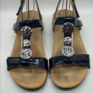 Vionic Sandals Sz 10 navy blue silver embellishment EUC